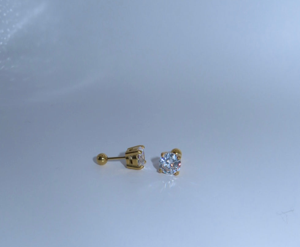 Aria Classic Stud Earrings