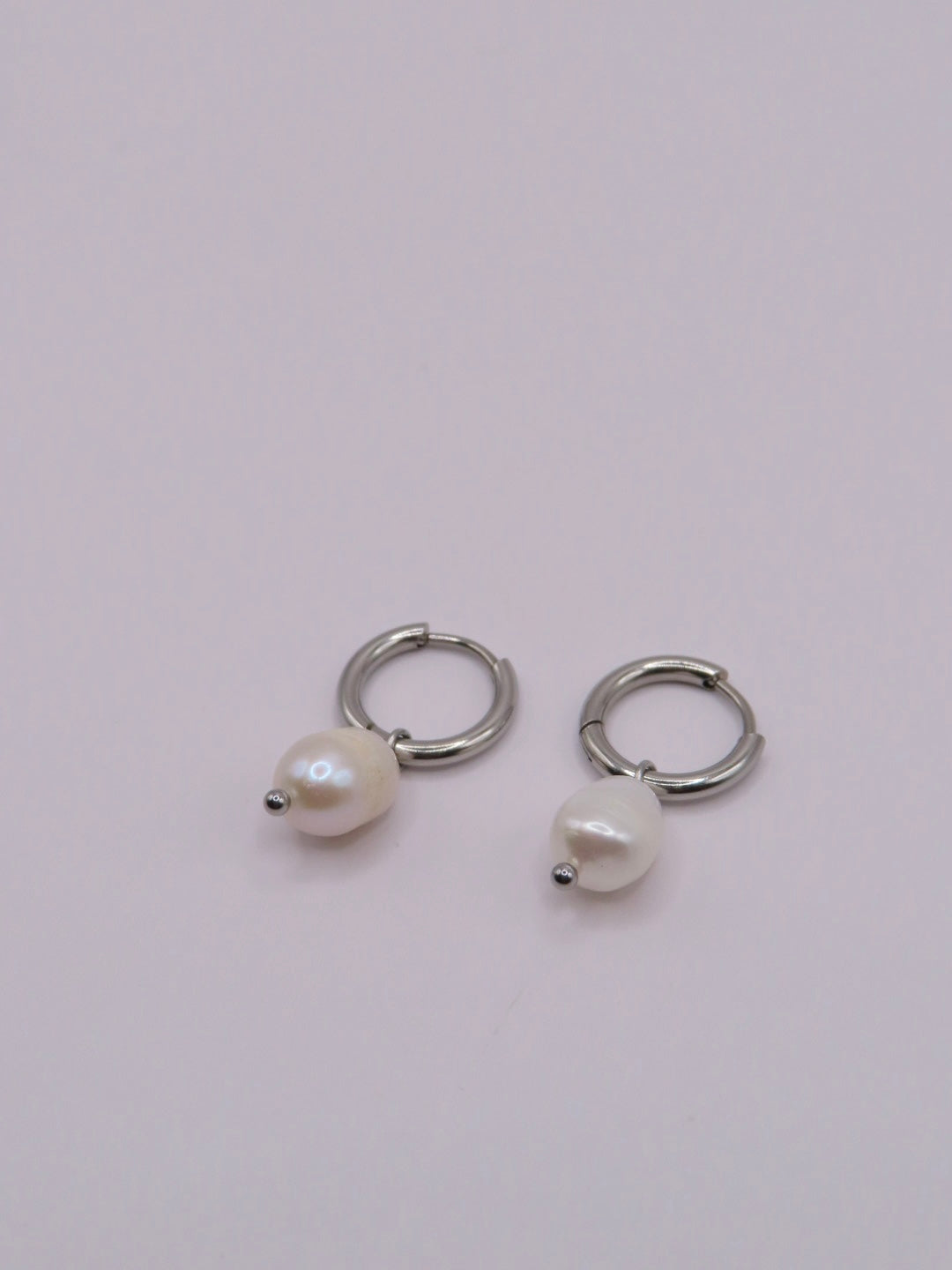 Evie pearl Earrings