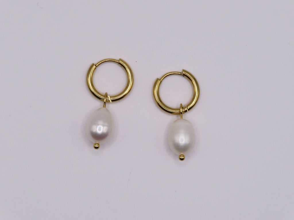 Evie pearl Earrings