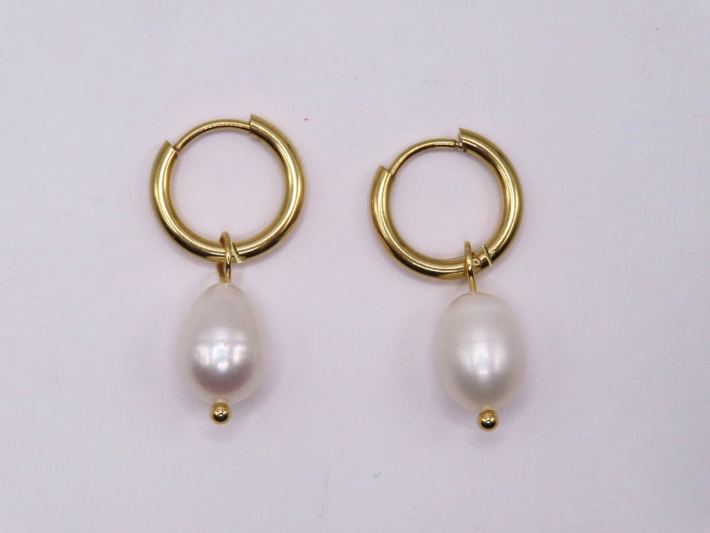 Evie pearl Earrings
