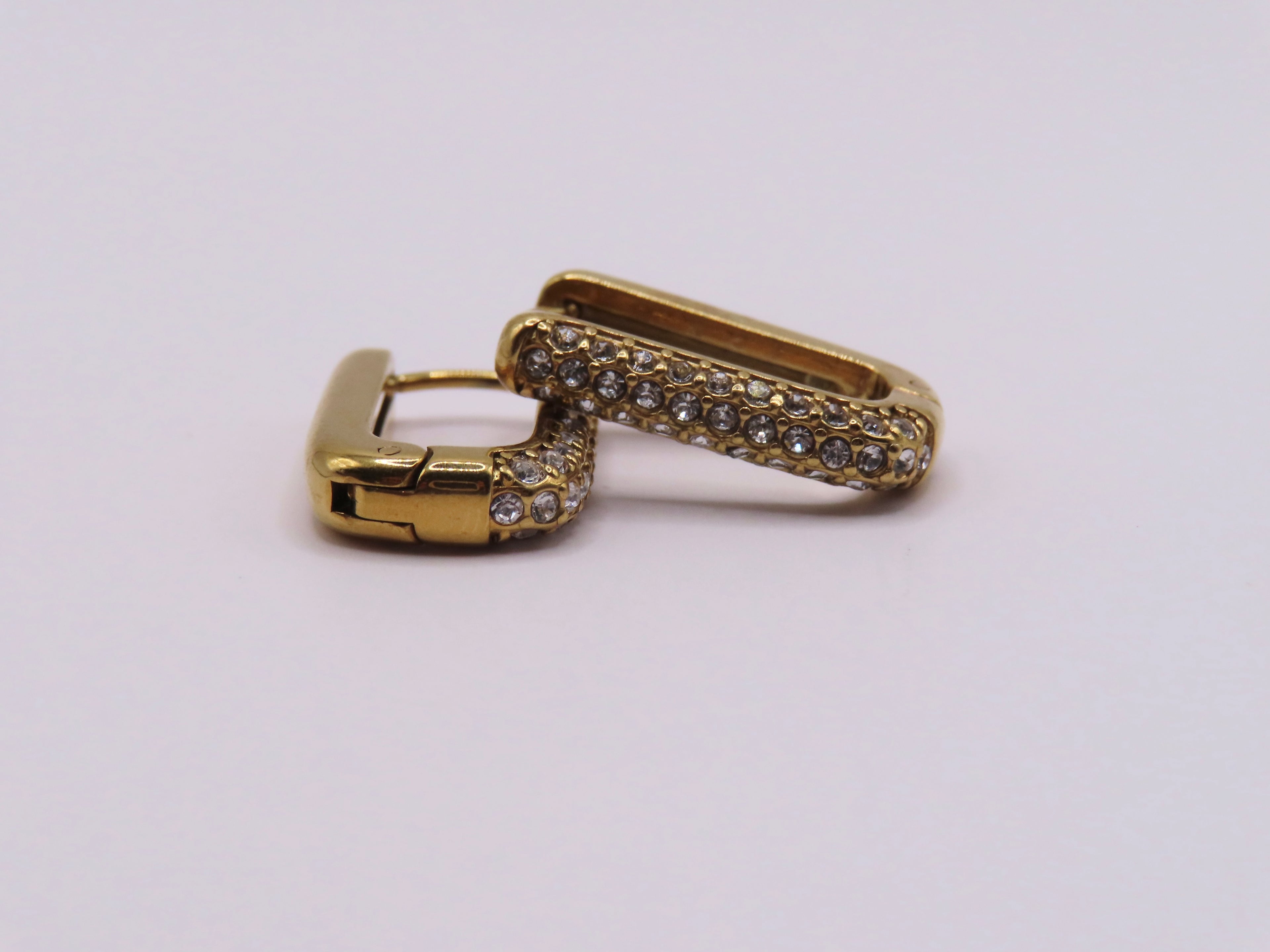 Aaliyah diamond hoop