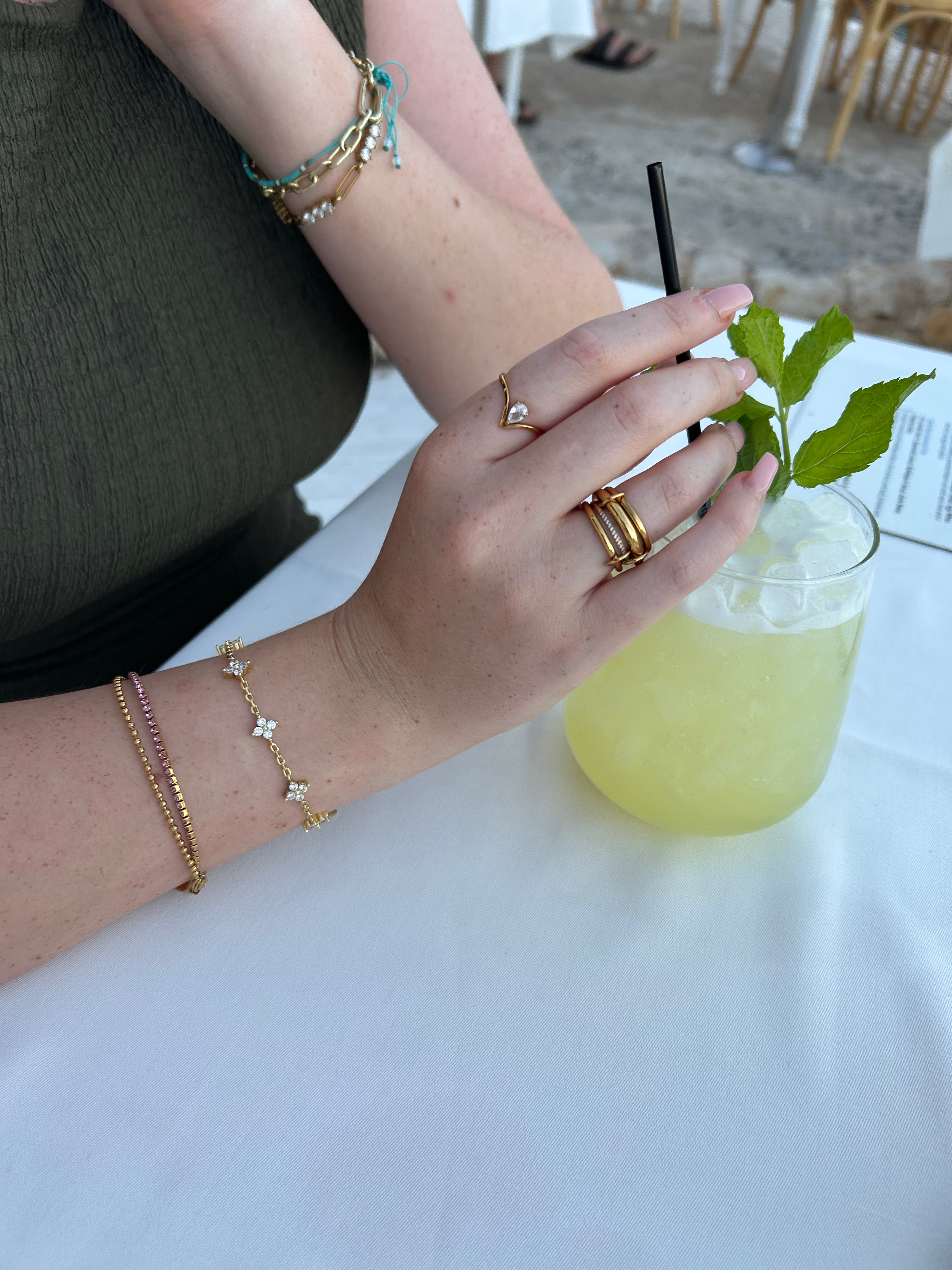 Jasmin dainty diamond ring